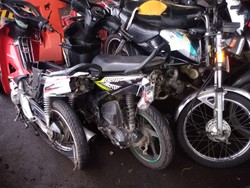 Bocah 13 Tahun Sopiri Mobil-Tabrak Pemotor hingga Tewas Belum Diperiksa