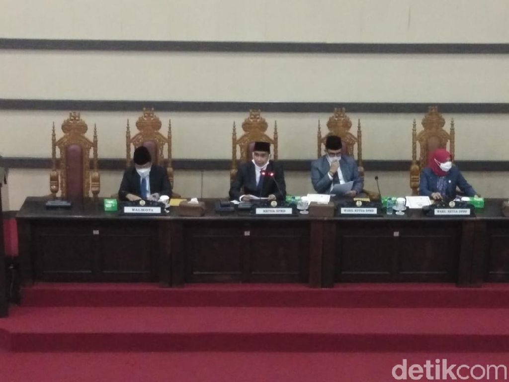 DPRD Makassar Gelar Paripurna Penetapan Danny-Fatma, Pj Walkot Tak Hadir DPRD Makassar Gelar Paripurna Penetapan Danny-Fatma, Pj Walkot Tak Hadir