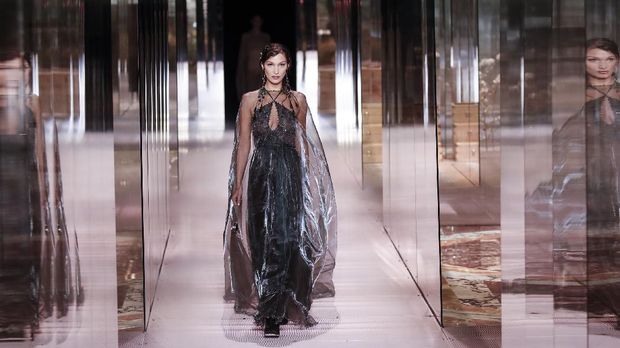 EDS NOTE NUDITY - Model Bella Hadid wears a creation for Fendi's Spring-Summer 2021 Haute Couture fashion collection presented Wednesday, Jan.27, 2021 in Paris. (AP Photo/Francois Mori)