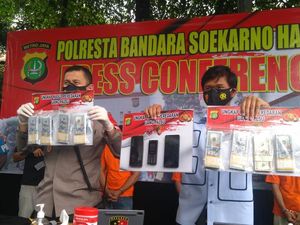 Sosok Pemalsu Dolar 1,4 M di Bandara Soetta Kolektor Uang Kuno-Guru Honorer