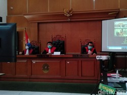 Keberatan Saksi Hadir Virtual, Pengacara Syahganda Walk Out dari Sidang