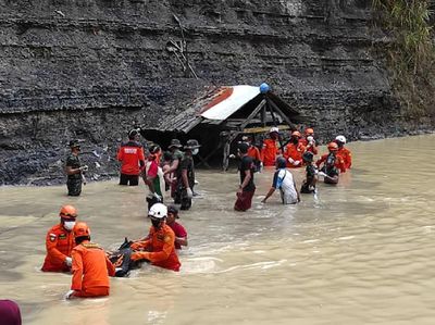 9 Orang Tewas Akibat Longsor di Tambang Manualan Kalsel