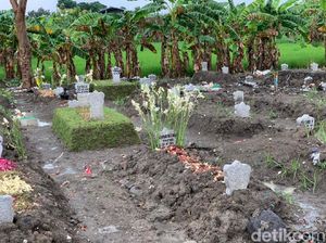 Ada 1.230 Makam Pasien COVID-19 di TPU Babat Jerawat, Semuanya Asal Surabaya Ada 1.230 Makam Pasien COVID-19 di TPU Babat Jerawat, Semuanya Asal Surabaya