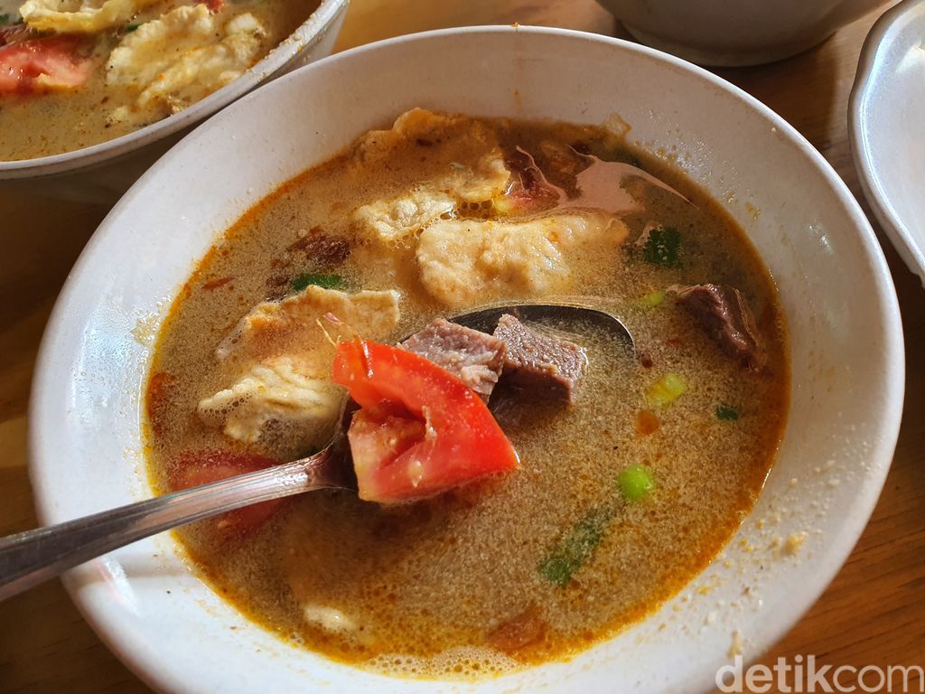 5 Soto Betawi Legendaris di Jakarta yang Enaknya Kebangetan!