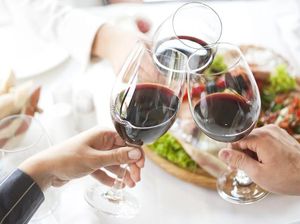 7 Fakta Wine, Minuman yang Diduga Dibeli Edhy Prabowo Pakai Uang Suap