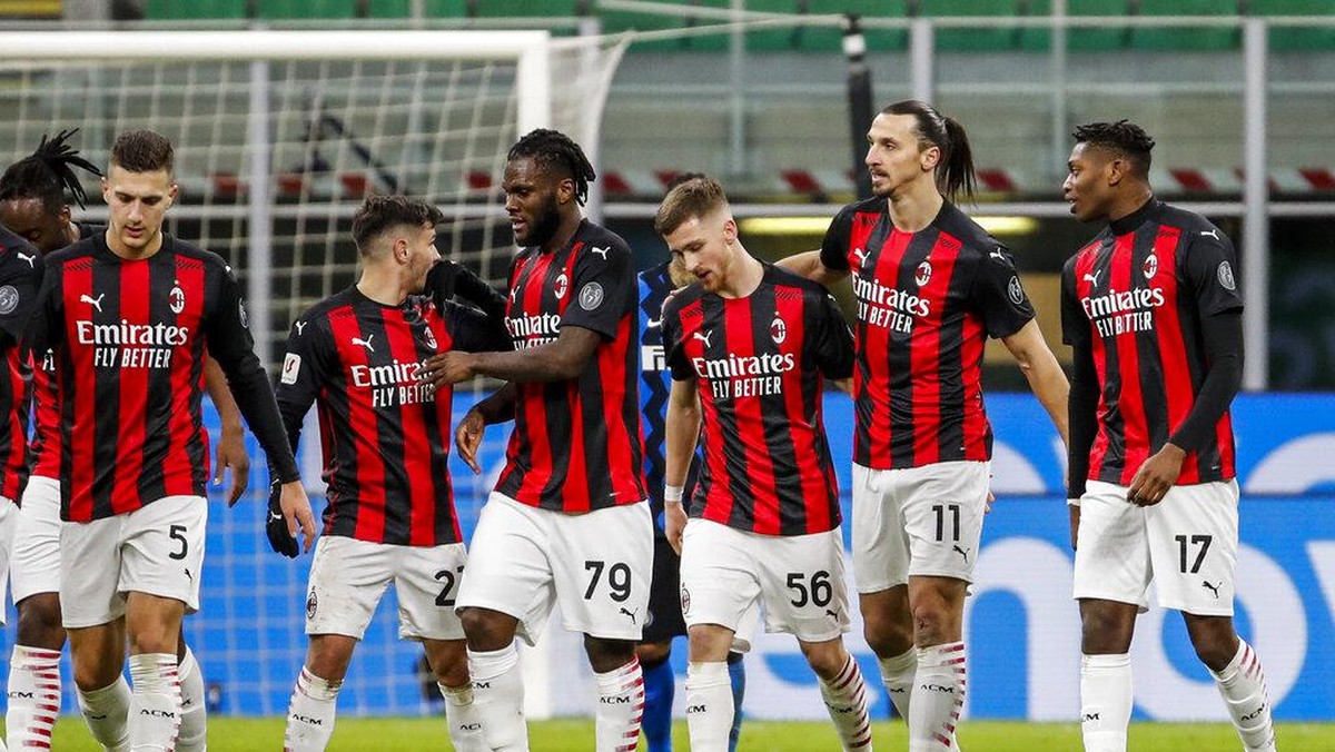 AC Milan tak lagi dipimpin wasit Fabio Maresca untuk sementara waktu. (Foto: AP/Antonio Calanni)