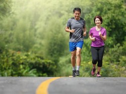 Cegah Risiko Patah Tulang Akibat Sarkopenia pada Lansia