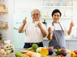 Ensure Bantu Penuhi Nutrisi Harian agar Sehat & Bugar di Hari Tua