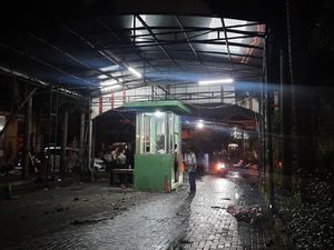Polisi Ungkap Penyebab Bentrok di Rusunami City Park Cengkareng Polisi Ungkap Penyebab Bentrok di Rusunami City Park Cengkareng