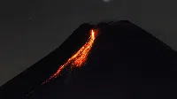 Foto Populer Pekan Ini: Erupsi Merapi-1 Juta Kasus Corona di RI