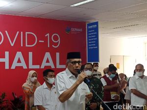 Gubernur Aceh Divaksin COVID Ke-2: Yang Pertama Tak Ada Efek Sama Sekali