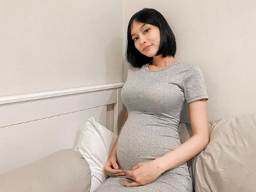 Irene Agustine Melahirkan Anak dari YouTuber Bimo di Hari Lebaran Irene Agustine Melahirkan Anak dari YouTuber Bimo di Hari Lebaran