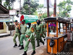 Pemprov Jabar Turunkan Linmas Telusuri Jejak Corona di Desa