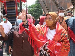 Kembangkan Ulos, Menaker Ingin Perajin Ikut Pelatihan Kerja BLK