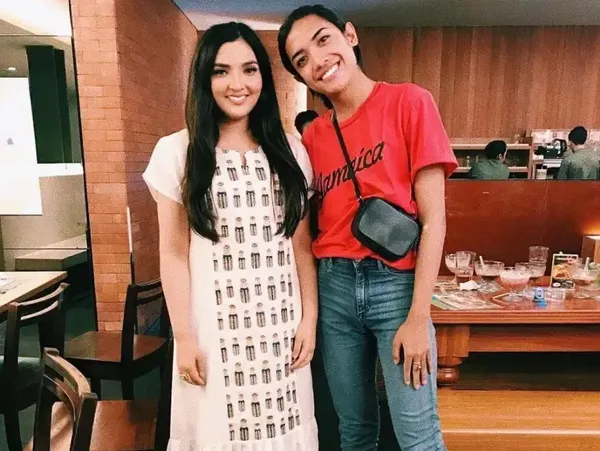 10 Transformasi Millen Cyrus Sebelum Operasi Payudara Hingga Jadi Transgender