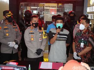 Polisi Amankan 2 Warga Pukuli Petugas Pemulasaraan Jenazah COVID-19 yang Tertukar Polisi Amankan 2 Warga Pukuli Petugas Pemulasaraan Jenazah COVID-19 yang Tertukar