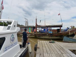 Kapal Ikan Pukat Trawl Ditangkap di Perairan Aceh