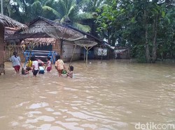 Banjir Pandeglang Mulai Surut, Warga Kembali Beraktivitas