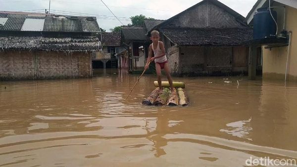 Potret Banjir di Pandeglang yang Kian Meluas