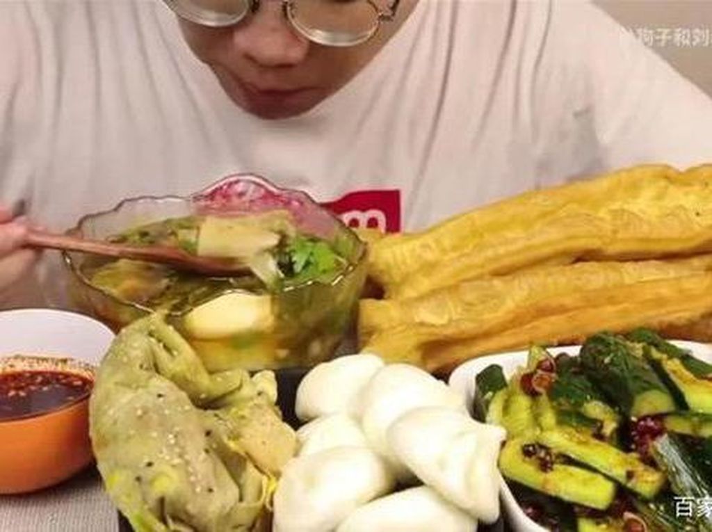Food Vlogger Tewas Karena Mukbang dan Peracik Bumbu Indomie Meninggal Food Vlogger Tewas Karena Mukbang dan Peracik Bumbu Indomie Meninggal