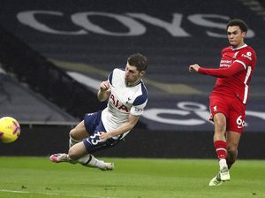 Trent Alexander-Arnold Lagi Senang Banget Nih