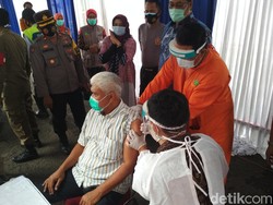 Vaksinasi Tahap Pertama di Cirebon Mulai Hari Ini, 2.300 Nakes Jadi Target