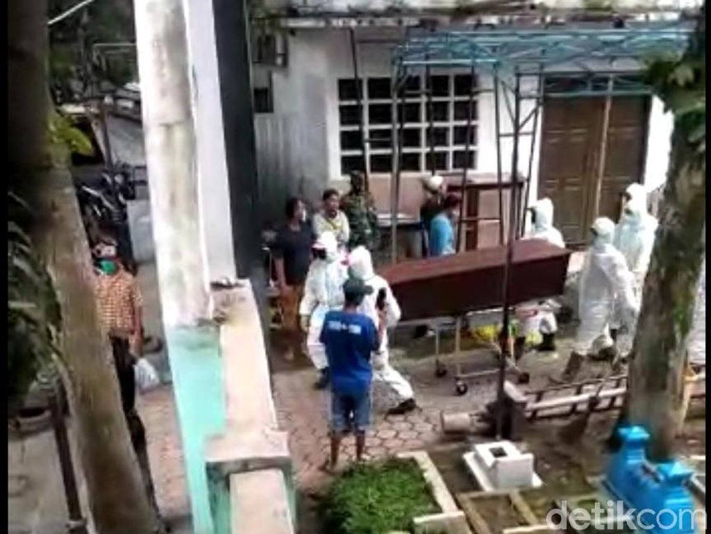 Viral Video Keluarga di Malang Marah karena Jenazah COVID-19 Tertukar