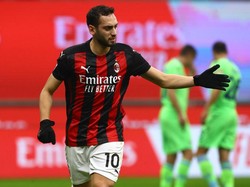 Pulih dari COVID-19, Calhanoglu: Saya Kembali!