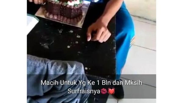 8 Status Ucapan Anniversary ke Pacar Ini Kelewat Romantis Sampai Bikin Geli