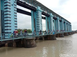 Pintu Air Pasar Ikan Jakut Siaga II, Ini Daftar Wilayah Berpotensi Terdampak