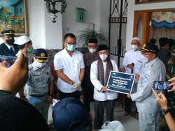 Jasa Raharja Beri Santunan Usai Jenazah Kapten Afwan Tiba di Rumah Duka