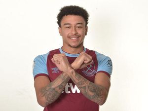 Dear Lingard, Ini yang Diharapkan West Ham Darimu