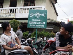 Urusan Salah Tulisan Bikin Plang NU Petamburan Segera Digantikan