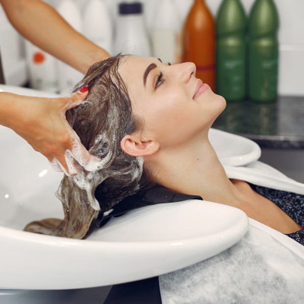 Penyebab Munculnya Jerawat Pada Alis