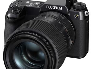 Fuji GFX100S dan X-E4 Resmi Hadir di indonesia Fuji GFX100S dan X-E4 Resmi Hadir di indonesia