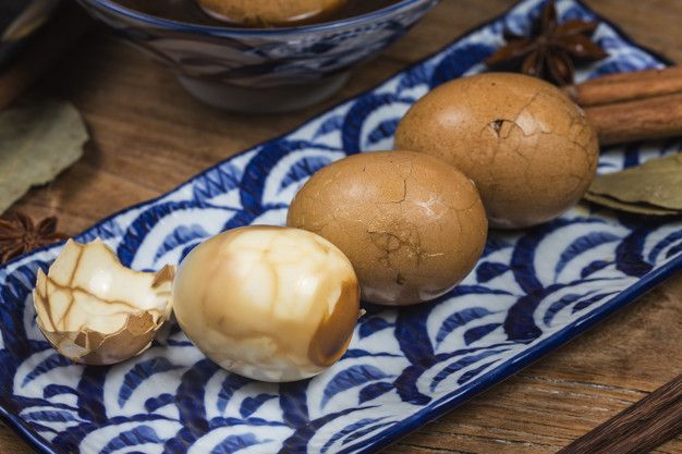 Telur khas imlek direbus menggunakan teh/freepik.com