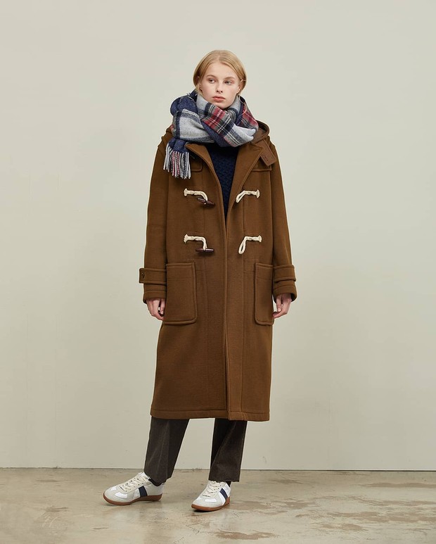 Togle Butten Hoodie Coat dari koleksi Studio Tomboy/Sumber/Instagram/studiotomboy. Togle Butten Hoodie Coat dari koleksi Studio Tomboy.