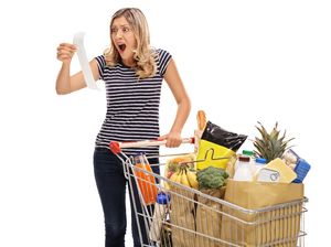 Uang Belanja dari Suami Kurang? Ini Penyebab dan Cara Menyiasatinya