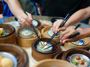 5 Tempat Makan Dimsum Enak di Bekasi, Cobain Yuk! 5 Tempat Makan Dimsum Enak di Bekasi, Cobain Yuk!