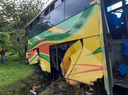 Bus Terperosok di Tol Sidoarjo, 7 Penumpang Luka-luka