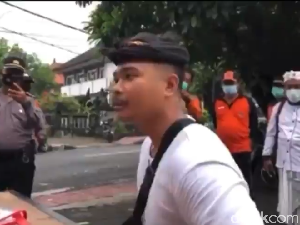 Momen Pemuda di Bali Emosi Kena Razia Karena Tak Bermasker