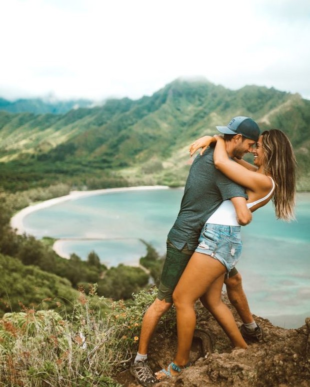 Rencanakan kencan dengan pergi ke tempat dari berbagai daerah yang sedang trend.