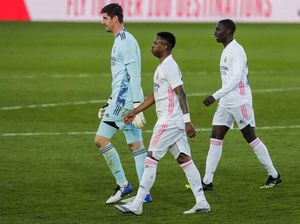 Bangun Real Madrid, Bangun!