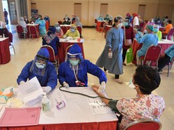 dr Reisa: 500 Ribu Lebih Nakes Divaksinasi COVID, Mereka Antusias