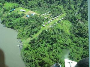 Telepon Hutan Suku Bauzi, Tanpa Sinyal dan Kabel tapi Enggak Bisa Japri Telepon Hutan Suku Bauzi, Tanpa Sinyal dan Kabel tapi Enggak Bisa Japri