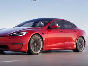 Fitur Autopilot Tesla Makan Korban, Pemotor Tewas Fitur Autopilot Tesla Makan Korban, Pemotor Tewas