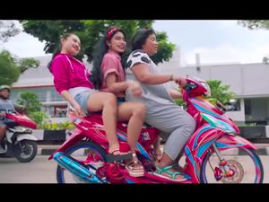 Viral Iklan Toyota Sindir Pengguna Jalan Indonesia