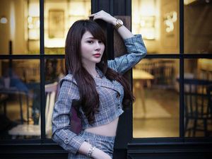 Tubuh Seksi Winny Putri Lubis Dituding Operasi, Ibunya Turun Tangan