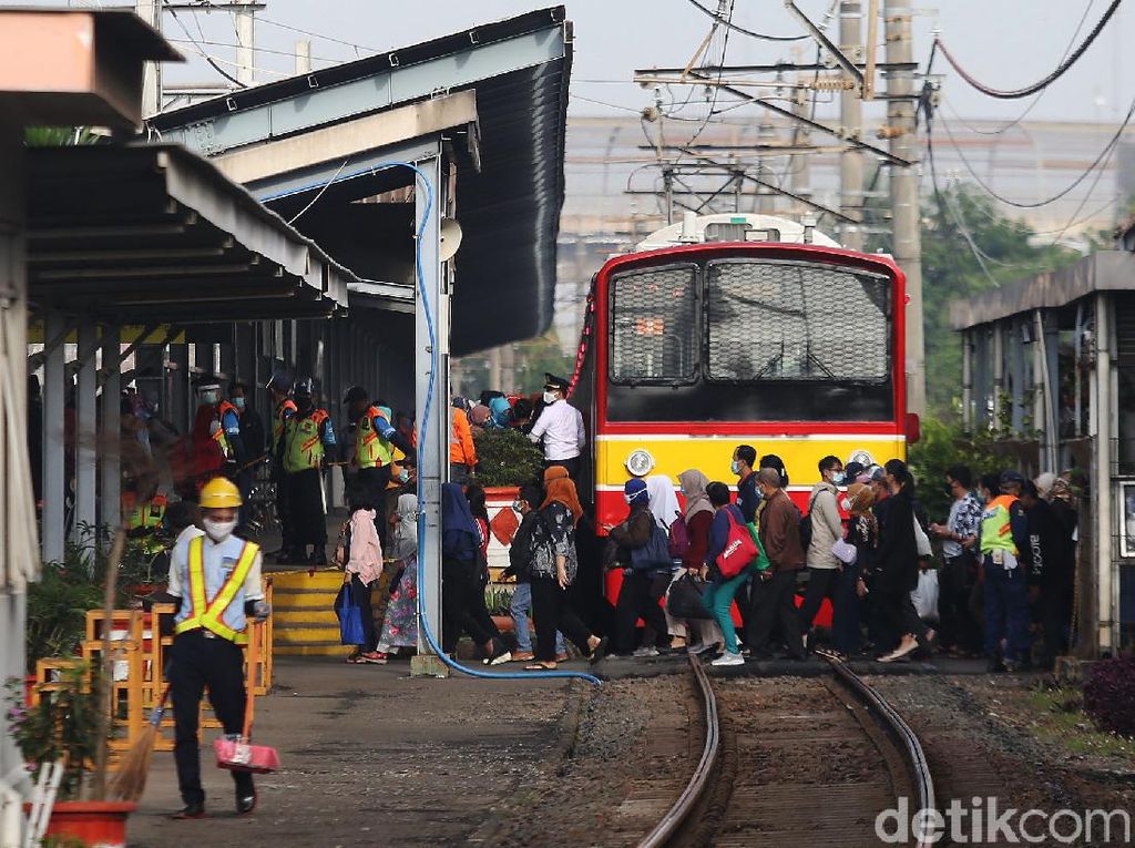 Jam Operasional KRL Jabodetabek Berubah pada 6-17 Mei, Catat Jadwalnya Jam Operasional KRL Jabodetabek Berubah pada 6-17 Mei, Catat Jadwalnya