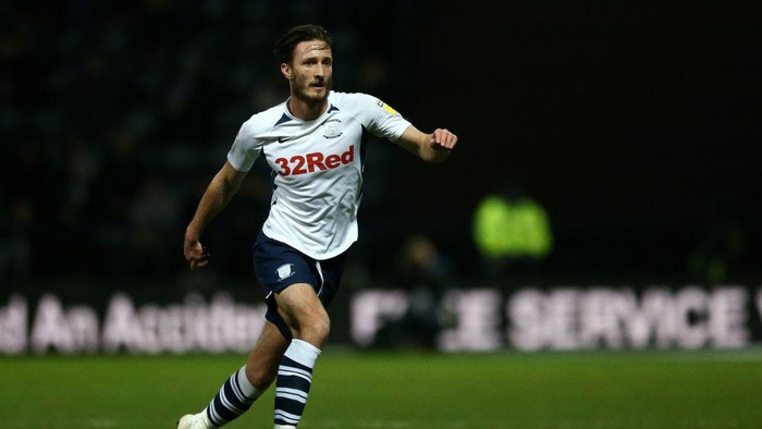 PRESTON, ENGLAND - DECEMBER 29: Ben Davies of Preston North End in possession during the Sky Bet Championship match between Preston North End and Reading at Deepdale on December 29, 2019 in Preston, England. (Photo by Lewis Storey/Getty Images)